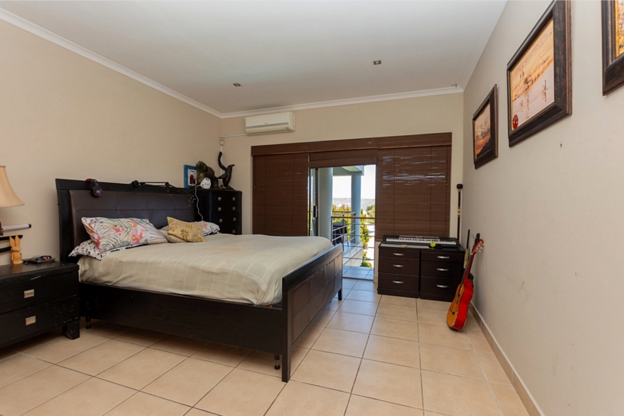 4 Bedroom Property for Sale in Myburgh Park Western Cape